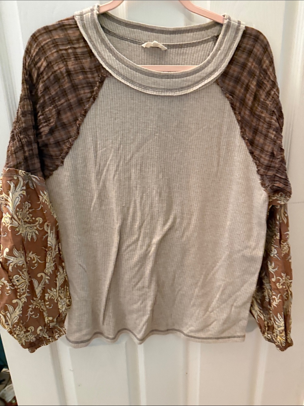easel Taupe Raglan Sweatshirt with Brown Plaid & Floral Sleeves